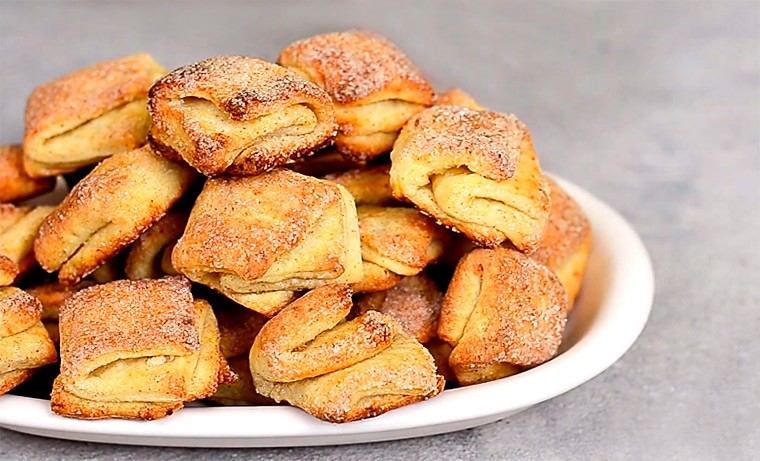 Творожное печенье с сахаром «Гусиные лапки»