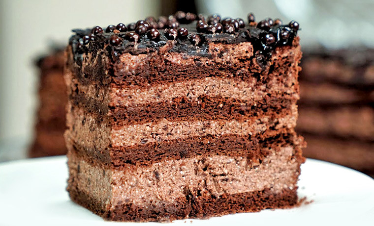 Шоколадный торт без муки и масла