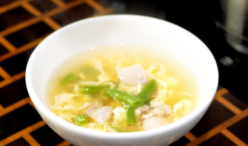 Куриный суп с зеленой фасолью