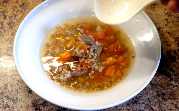 Сытный гречневый суп в мультиварке