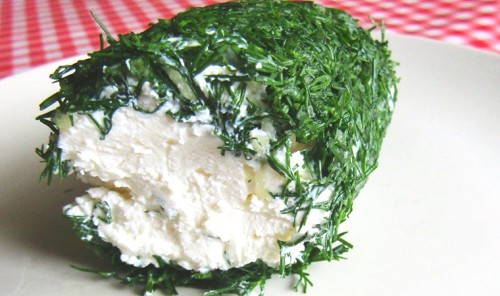 Домашний сливочный сыр с зеленью и чесноком