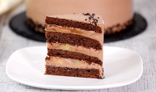 Шоколадный торт с карамельно-банановой начинкой