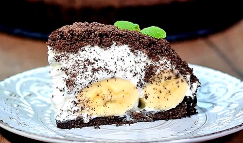 Банановый торт без выпечки «Норка крота»