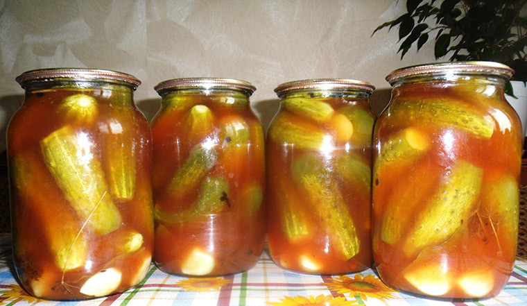 Огурцы в томатном соусе на зиму 