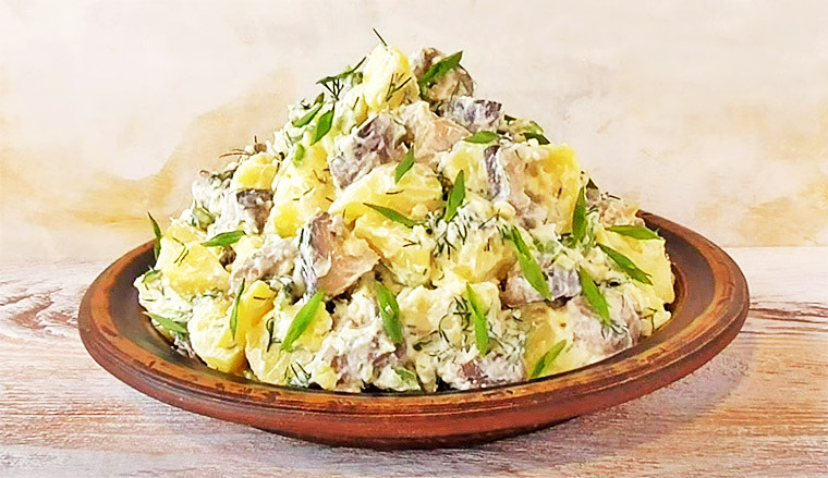 Салат с картофелем и грибами «Тюменский»
