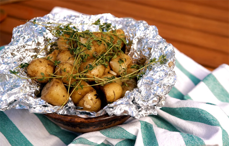 Картошка в фольге для пикника