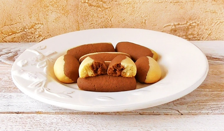 Сливочно-шоколадное песочное печенье