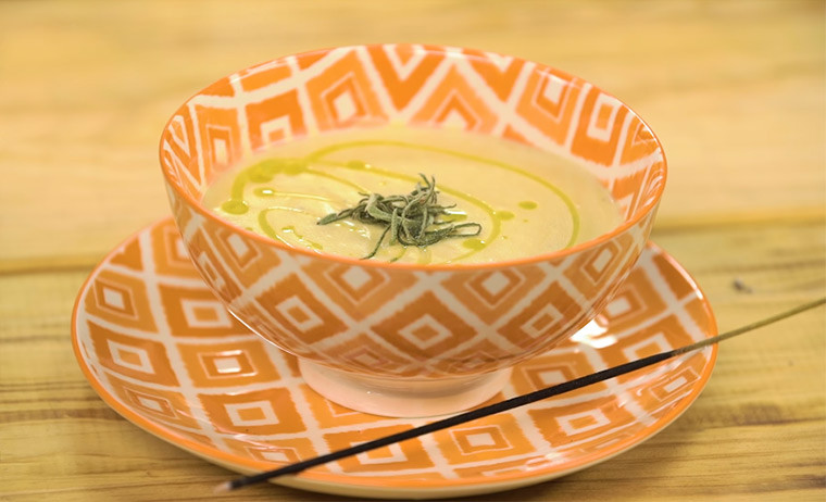 Крем-суп из цветной капусты с кокосовым молоком