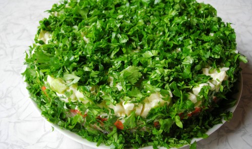 Слоеный салат с сельдью (Шуба по-весеннему)